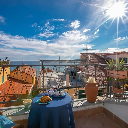 Attico Bellavista Mare Sea View 酒店 阿拉西奥
