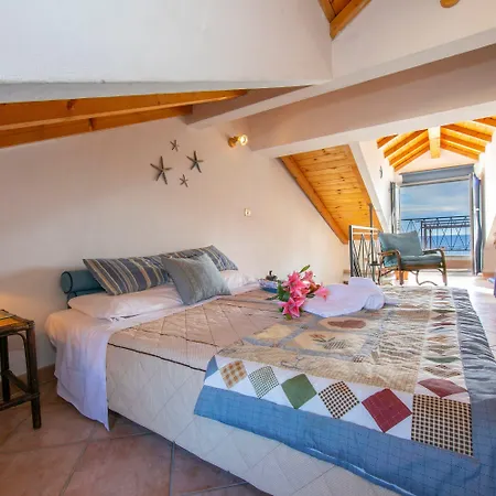 Attico Bellavista Mare Sea View Αλάσιο