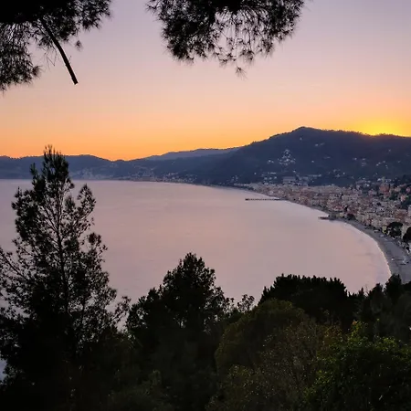 Ξενοδοχείο Attico Bellavista Mare Sea View Αλάσιο
