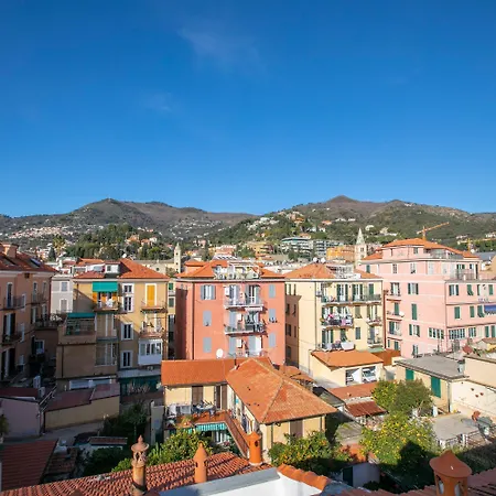 Attico Bellavista Mare Sea View Ξενοδοχείο *